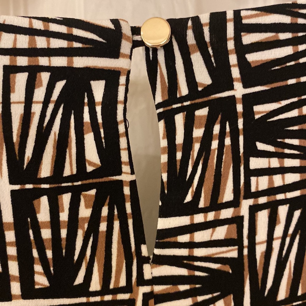 Calvin Klein Shell top - Picture 6 of 6